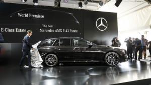Weltpremiere des neuen E-Klasse T-Modells beim MercedesCup in Stuttgart