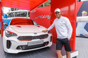 Rafael Nadal poses with the 2018 Kia Stinger PHOTO : Daniel Pockett