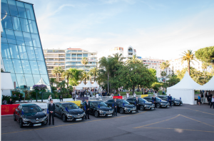Renault, the official driver at the 70th Cannes Film Festival, offers a fleet of 330 vehicles for use at the festival. Photo Credits : Amaury BRAC