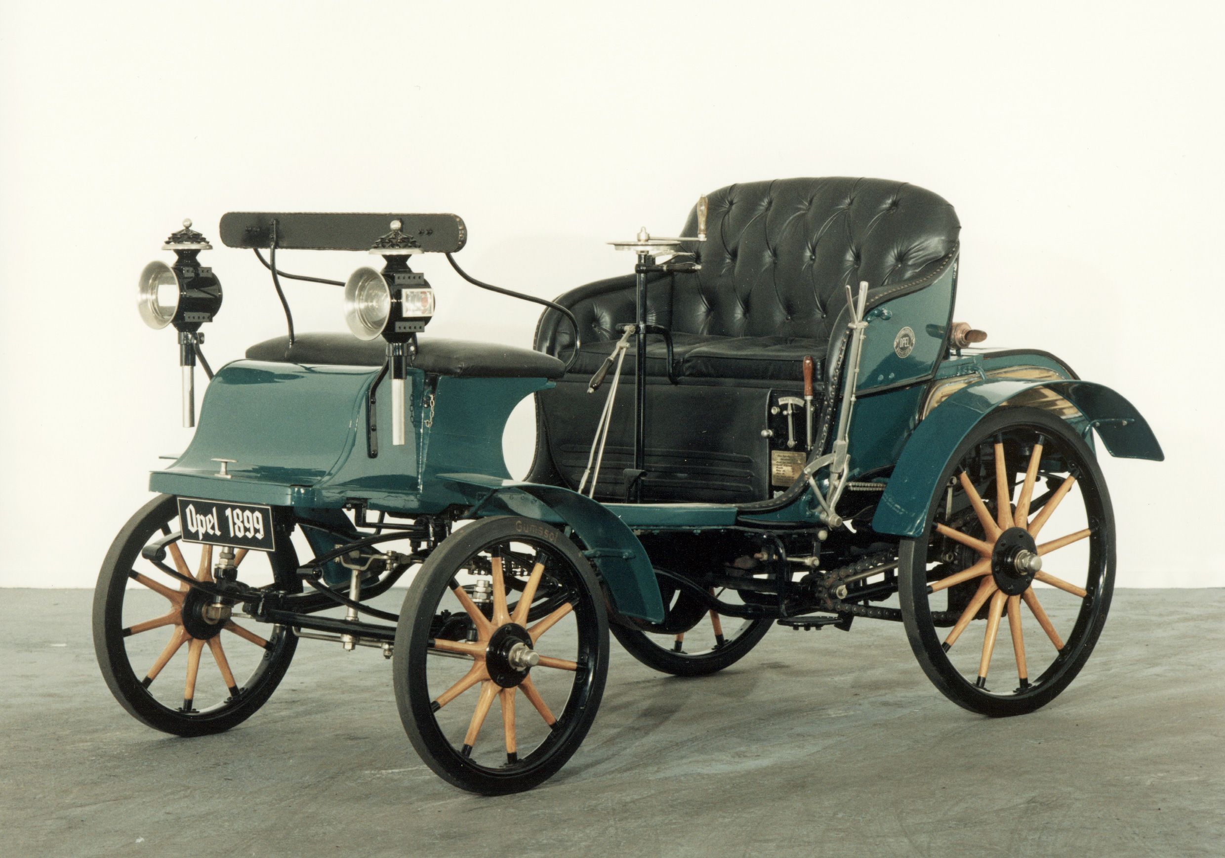 Первая машина 2023. Opel Lutzmann 1899. Автомобиль Opel 1899. Patent Motor car, System Lutzmann 1899 Opel. Peugeot Type 2 1890.